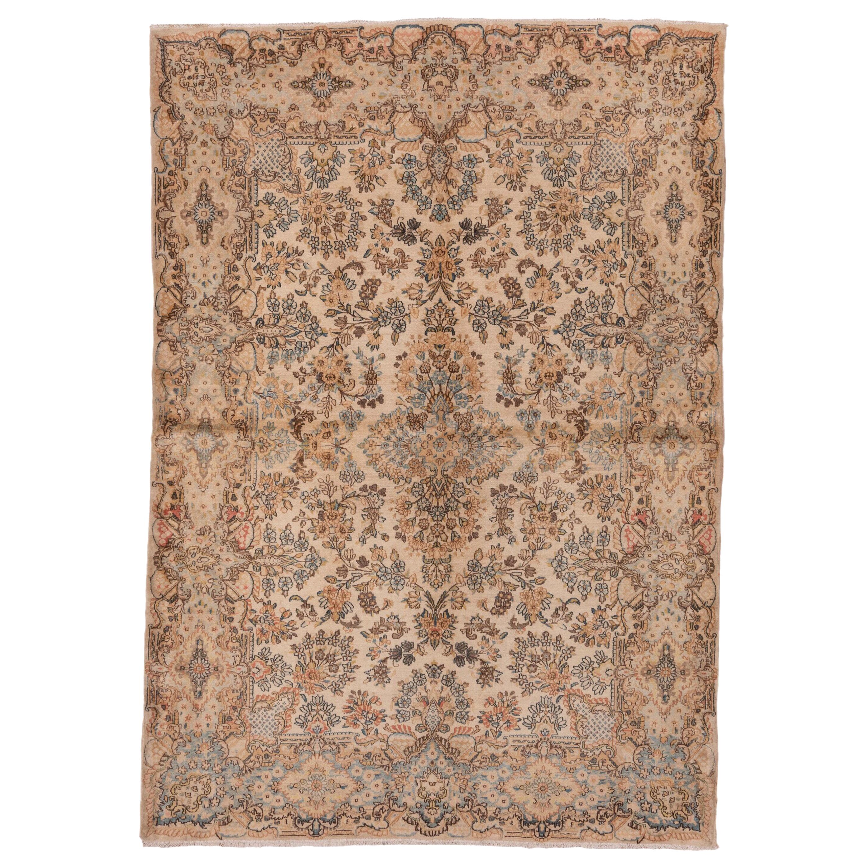 Antiker Kerman-Teppich im Angebot