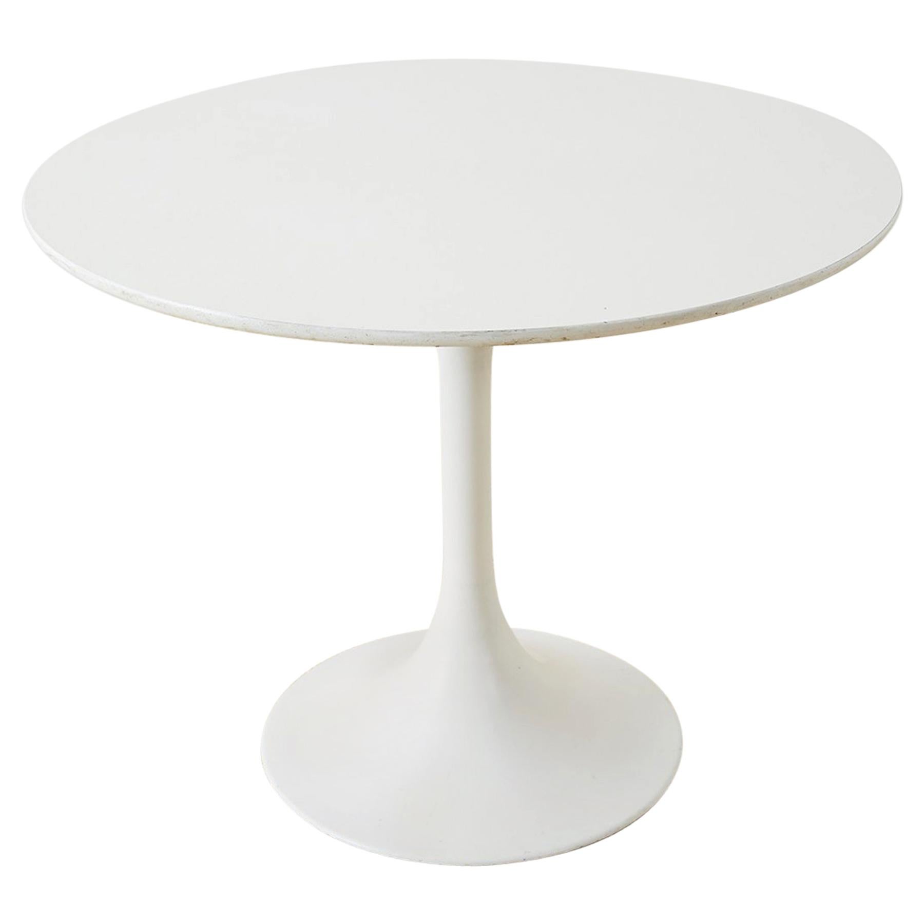 Midcentury Eero Saarinen Style White Tulip Table