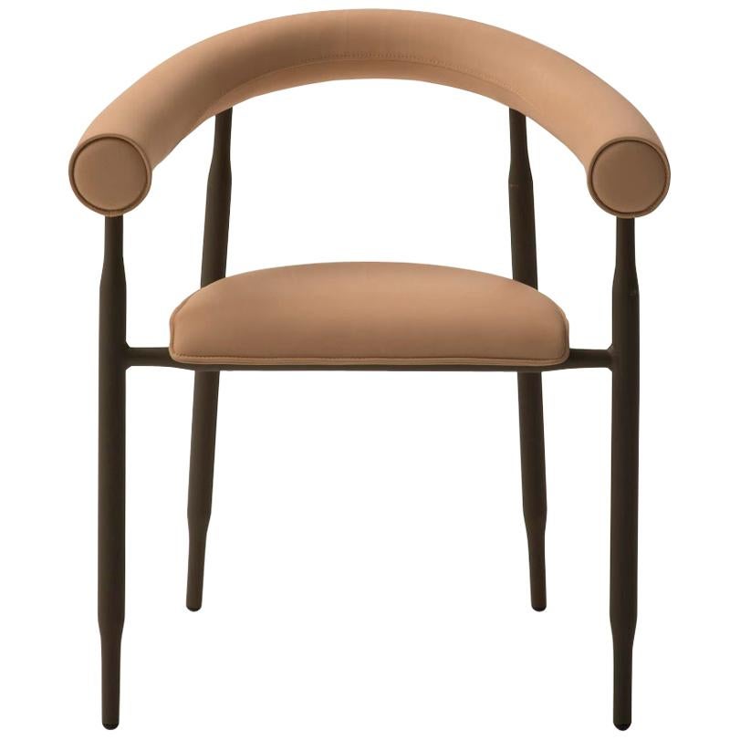 Albeisa Chair in Coffee Leather with Curved Seat and Backrest by Busnelli im Angebot