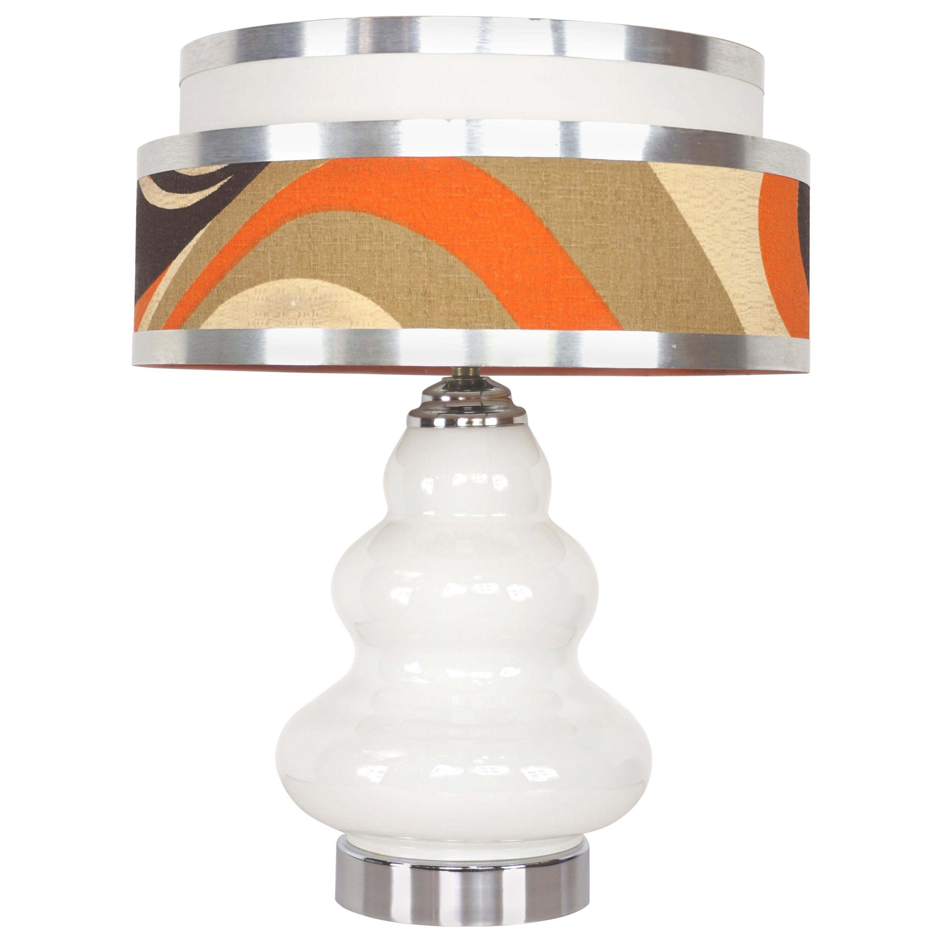1970s Italian Design White Opaline Table Lamp