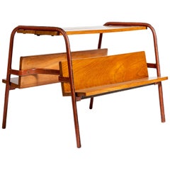 Table en cuir cousu de Jacques Adnet