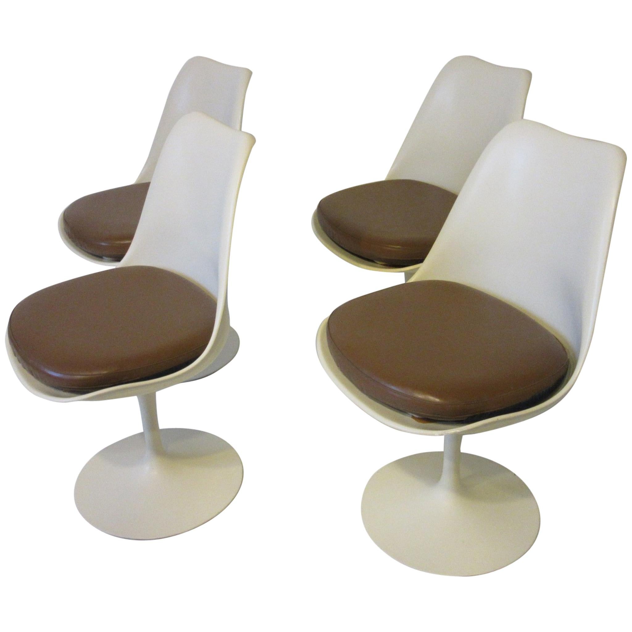Eero Saarinen Tulip Dining Chairs for Knoll