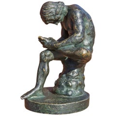 Sculpture Grand Tour Boy with Thorn ou Lo Spinario en bronze