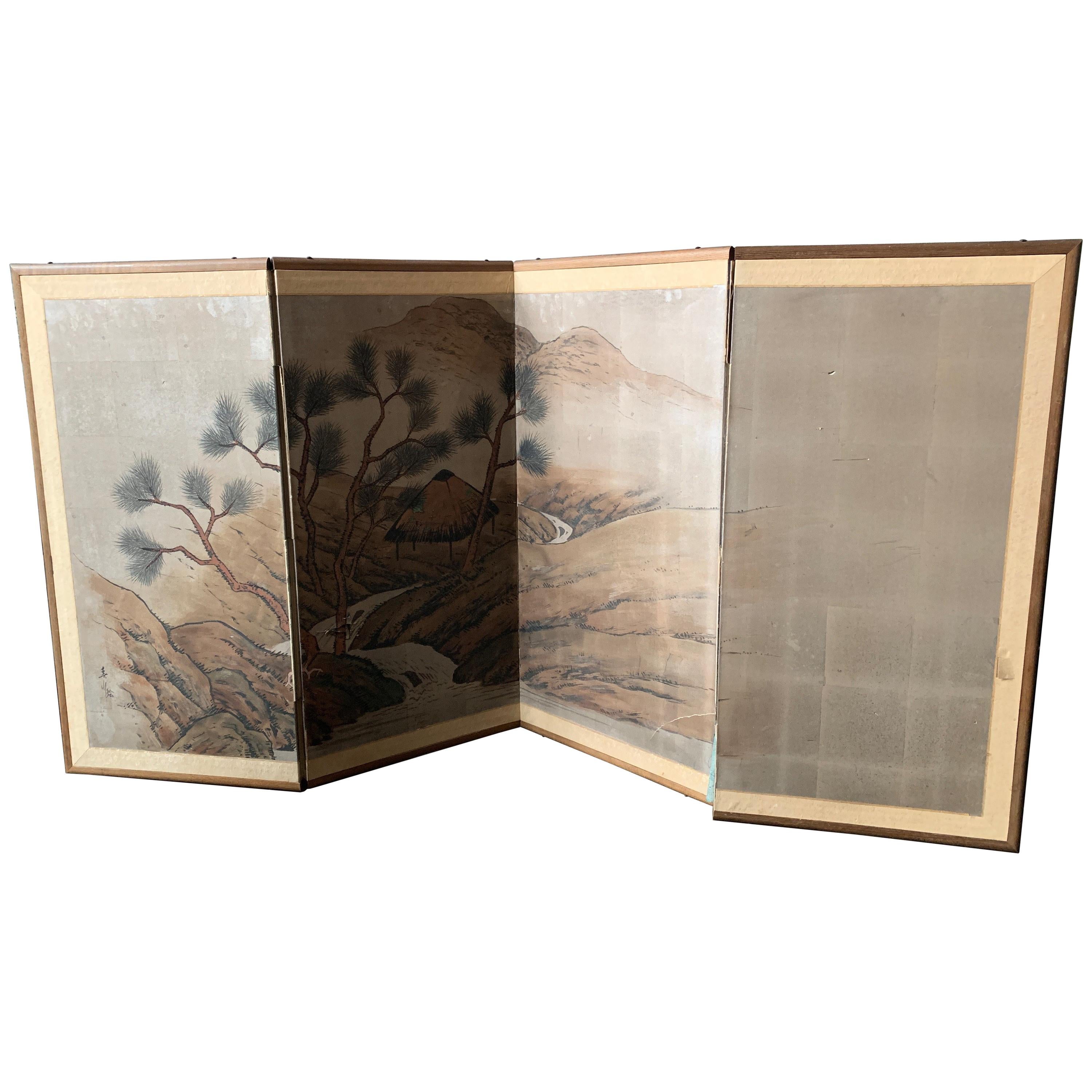 Mid-century Asian Silk Hand Painted Tabletop Screen im Angebot