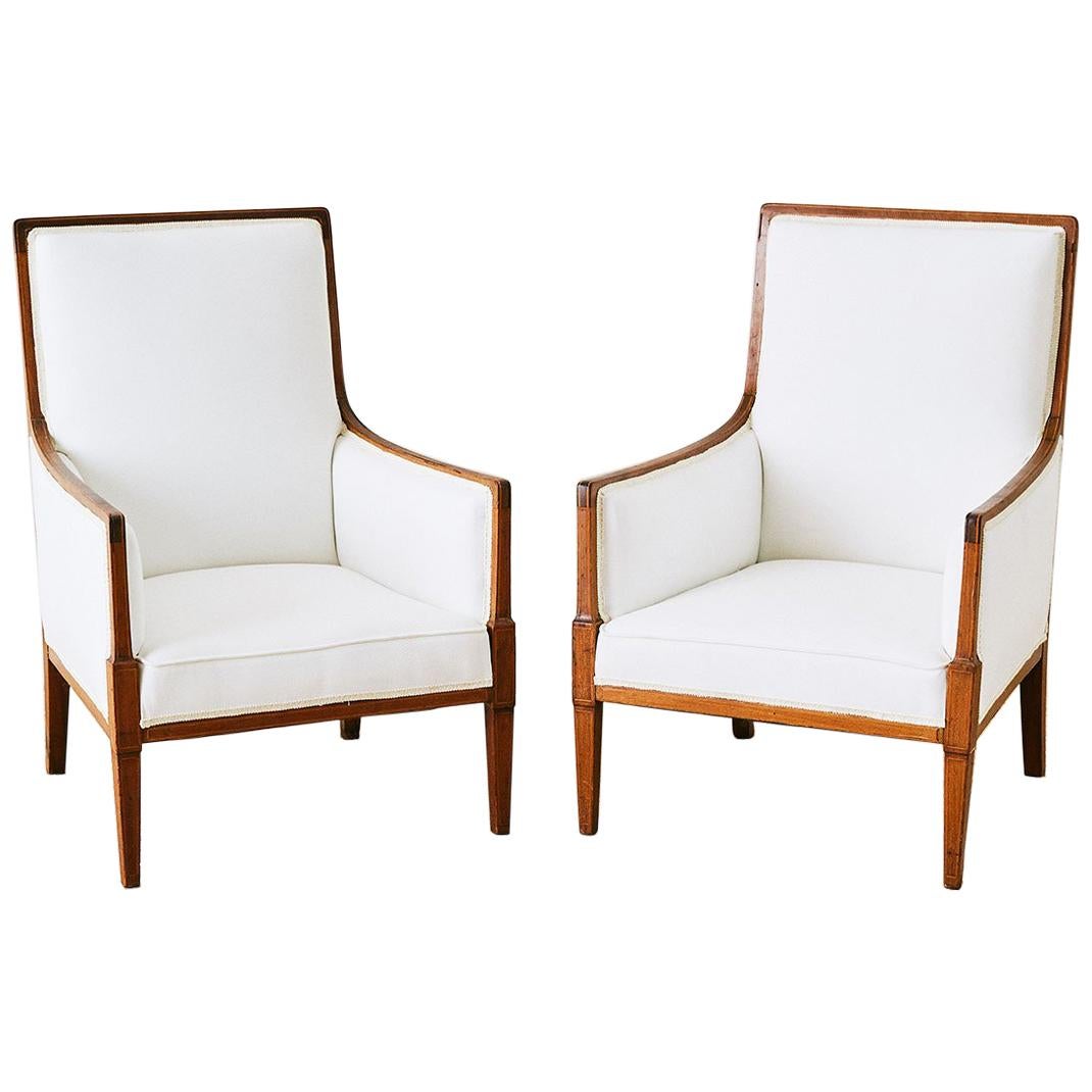 Pair of English Edwardian Armchairs or Library Chairs