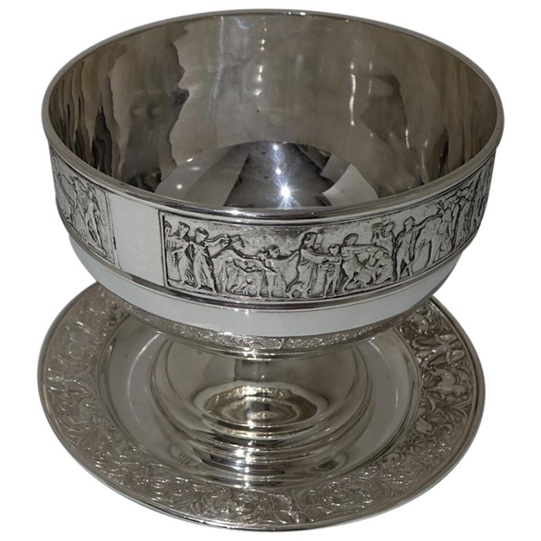 19th Century Victorian Silver-Plate Rose Bowl on Stand, circa 1890 Walker & Hall For Sale