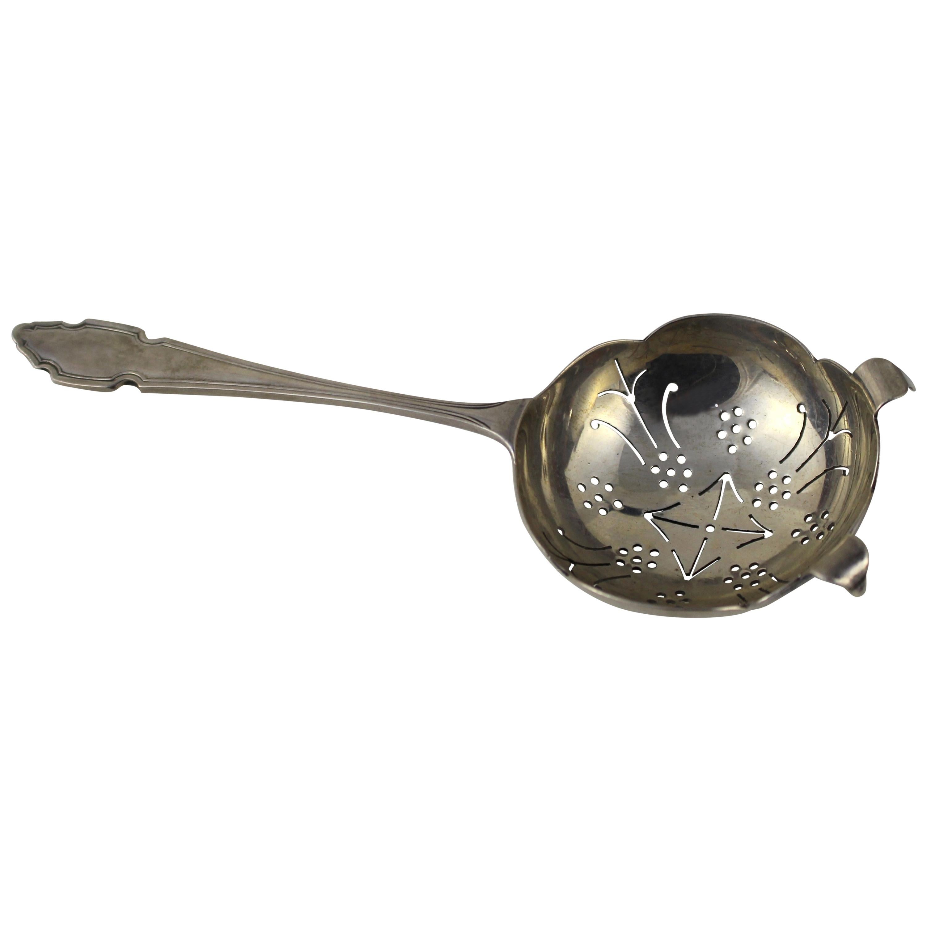 English Mid-20th Century Solid Silver Tea Strainer For Sale