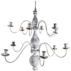 Colonial Style Wood and Metal 12-Candle Chandelier