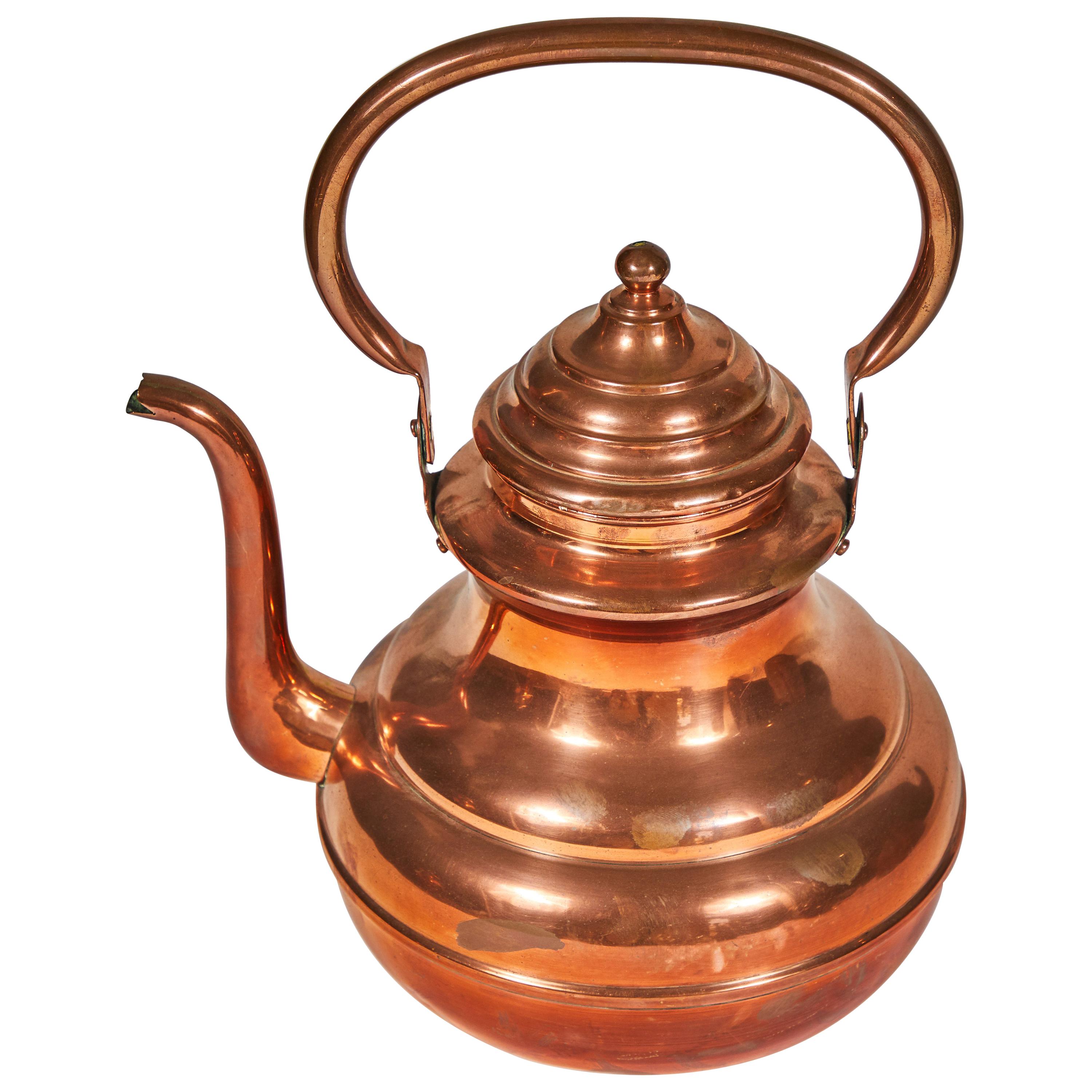19th Century French Copper pot For Sale