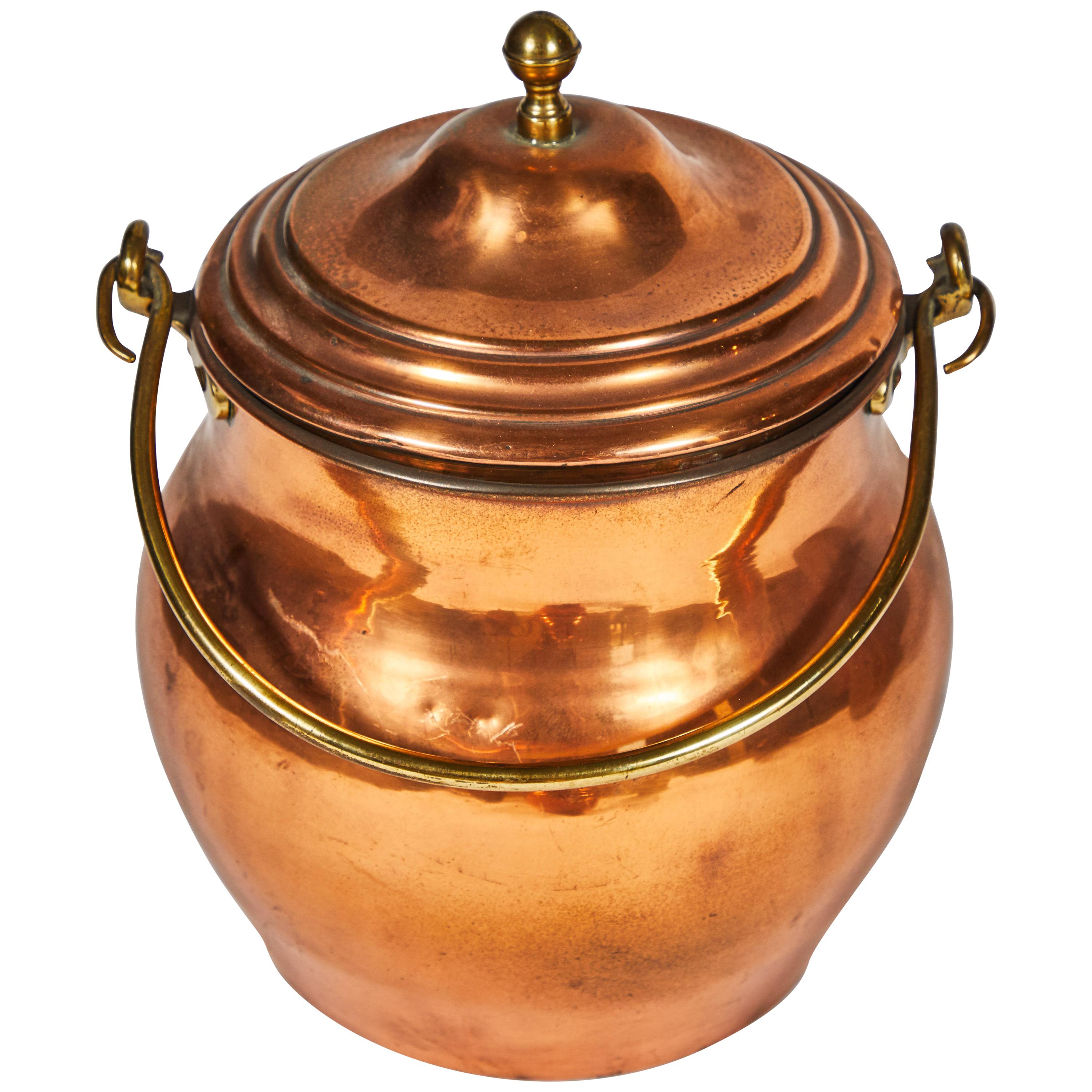 19th Century Copper Pot For Sale