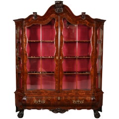 Baroque Vitrines