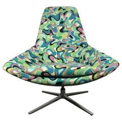 Retro Stunning Space Age Modernist Tilt-Swivel "Pucci" Pod Lounge Chair