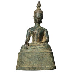 bouddha thaïlandais du 15ème siècle en bronze verdigris d'Ayutthaya