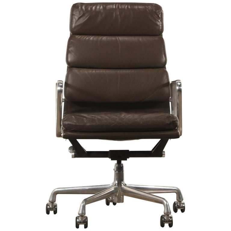Charles and Ray Eames for Herman Miller Soft Pad Executive Desk Chair