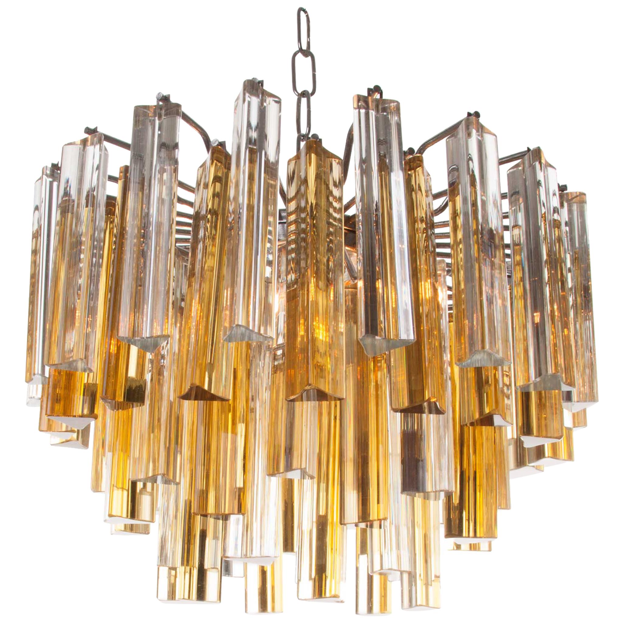 Iconic Italian chandelier Attributed to Venini. This chandelier holds 66 