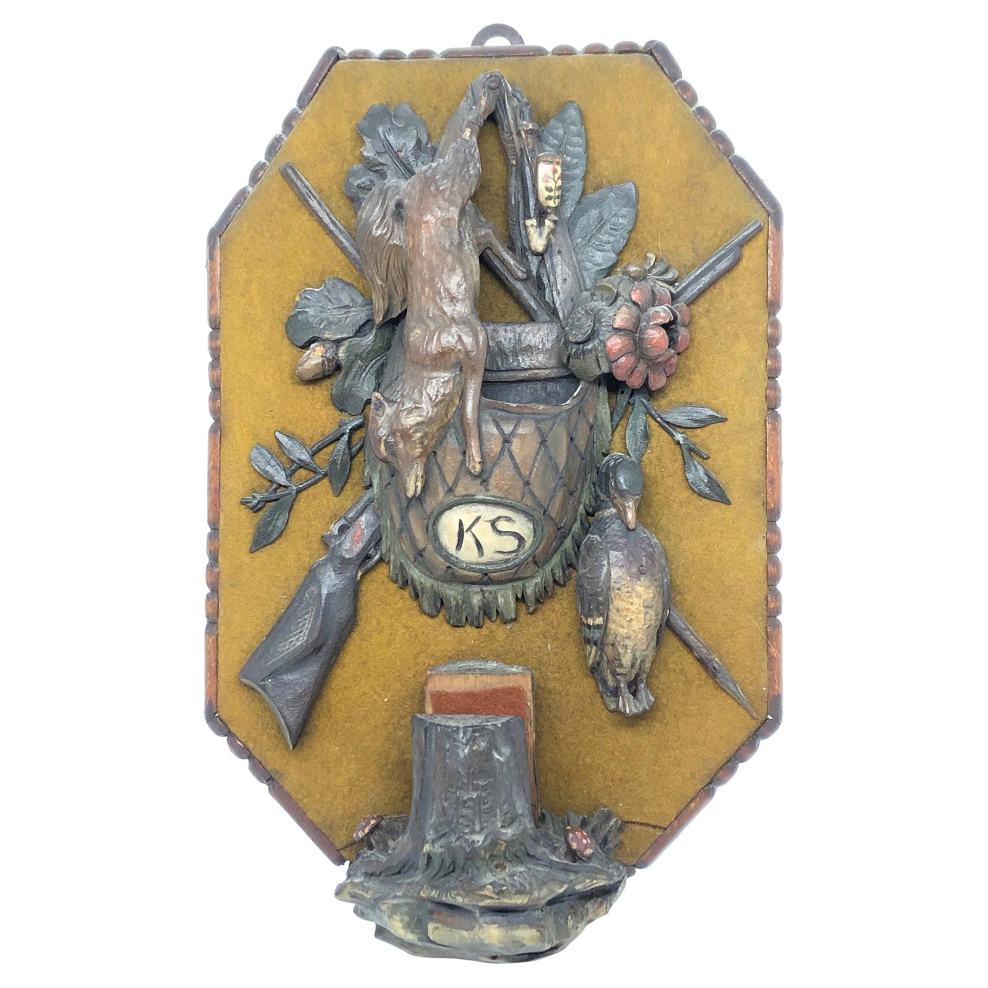 19. Jahrhundert Brienz Schwarzwald geschnitzte Plakette Holz Jagd Thema Streichholzhalter