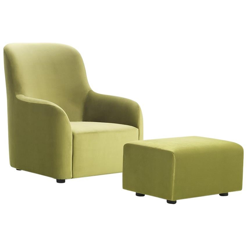 'GIORGIO' Velvet Long-Seated Bergère in Pastel Yellow For Sale