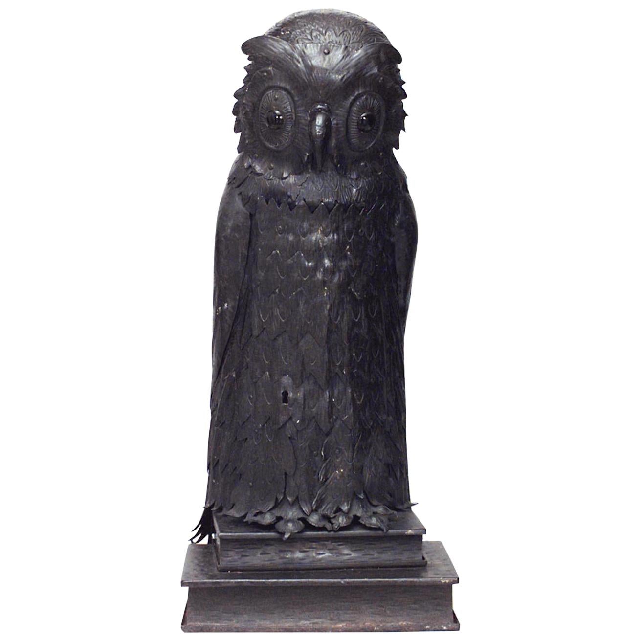English Victorian Metal Owl Table Lamp For Sale