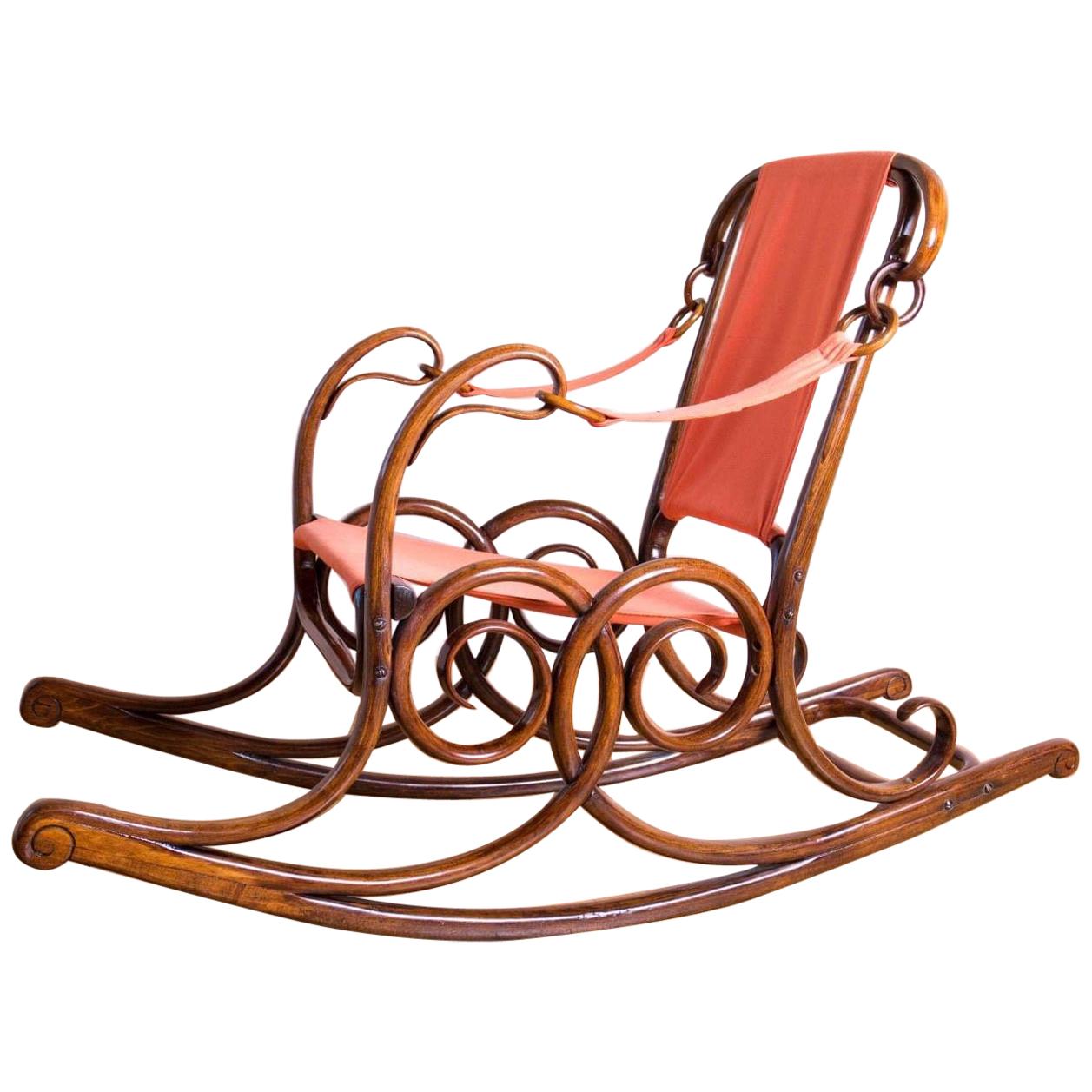 Wien Thonet Art Nouveau Rocking Chair No.3 For Sale