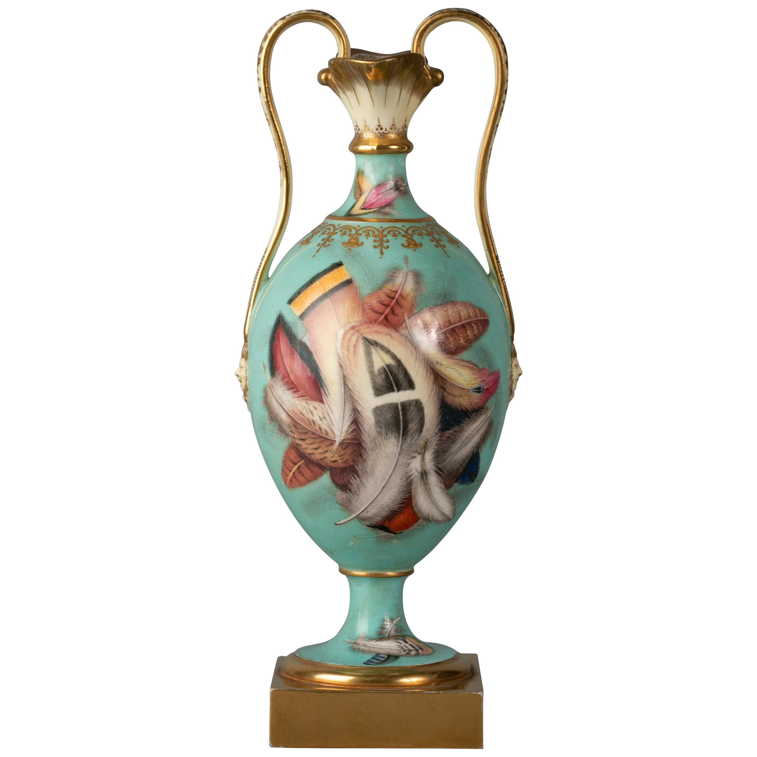 Small English Porcelain Two-Handled Vase with Feathers, Minton, circa 1840 For Sale