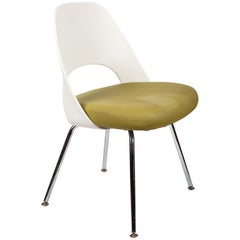 Saarinen Executive Side Chair with Metal Legs for Knoll
