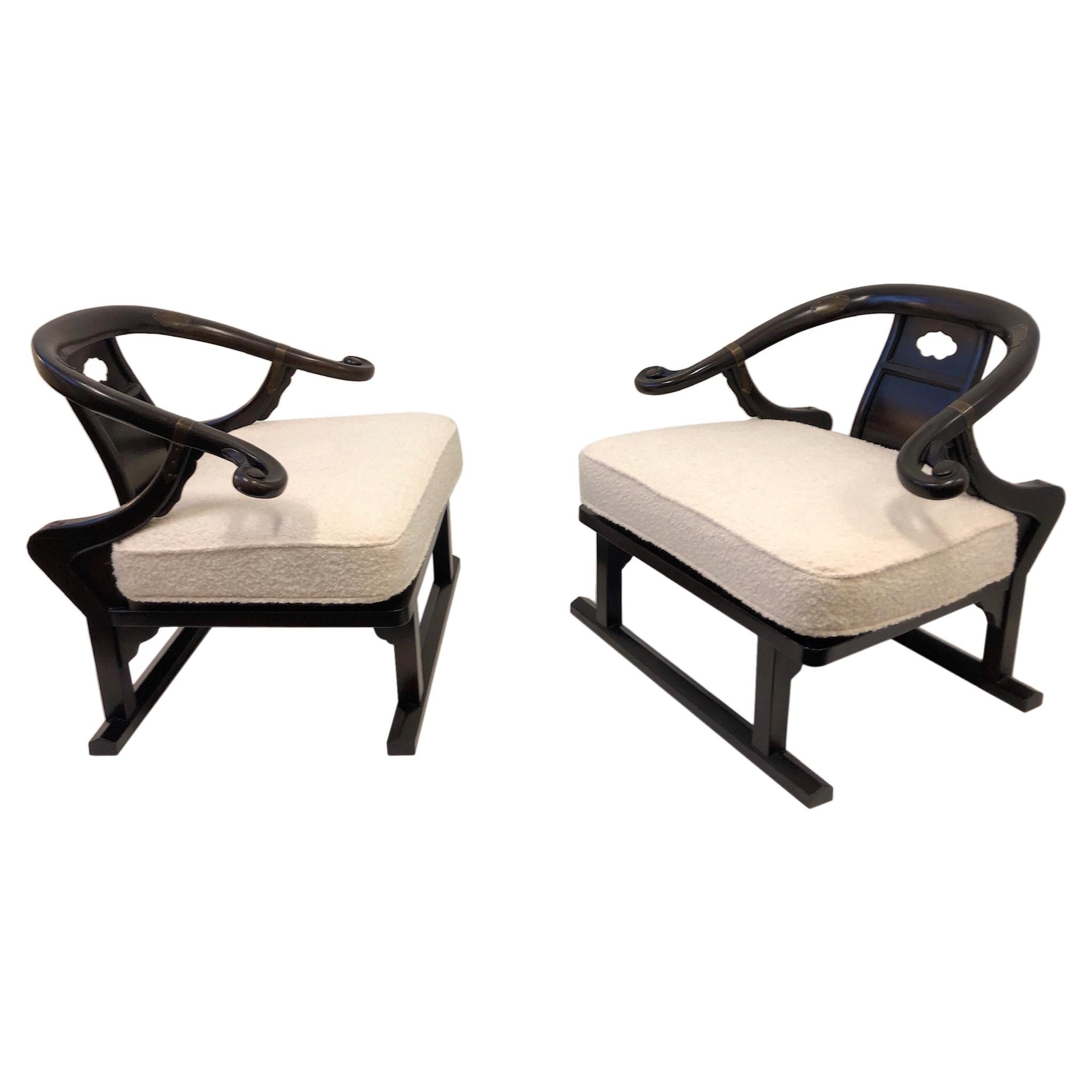 Paire de fauteuils de salon en noyer de Michael Taylor pour Baker