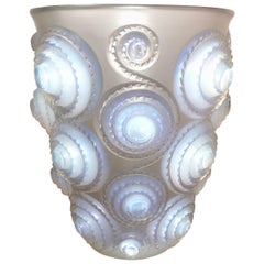 1930 René Lalique Art Deco Spirales Vase in Opalescent Glass