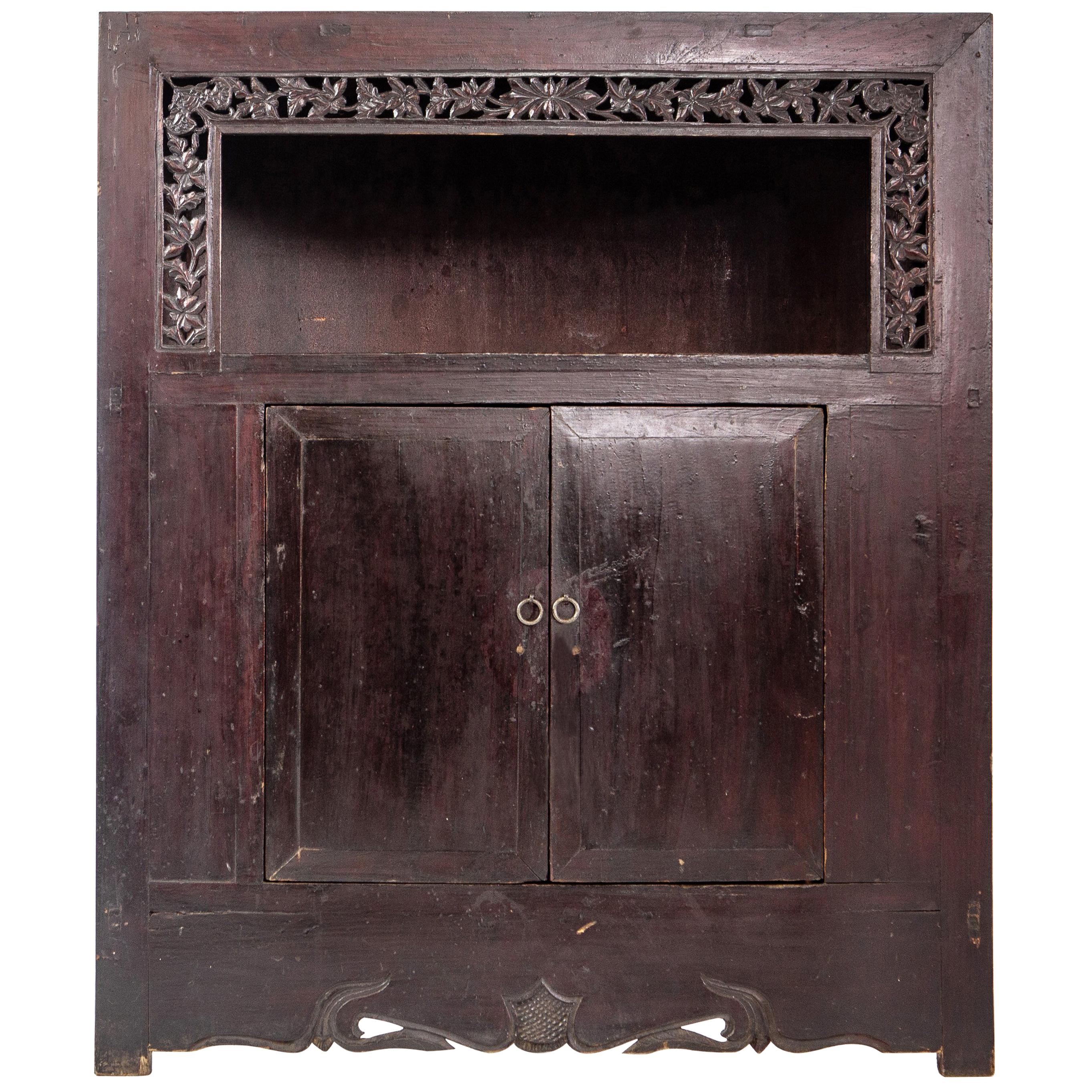 Middle-Qing Dynasty Display Cabinet