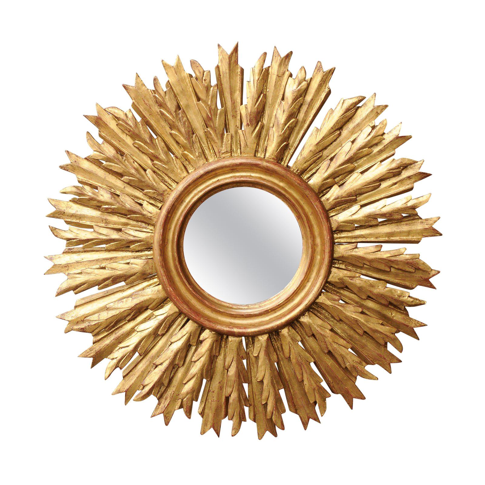 French 1940s Vintage Carved Giltwood Sunburst Mirror with Radiating Sunrays