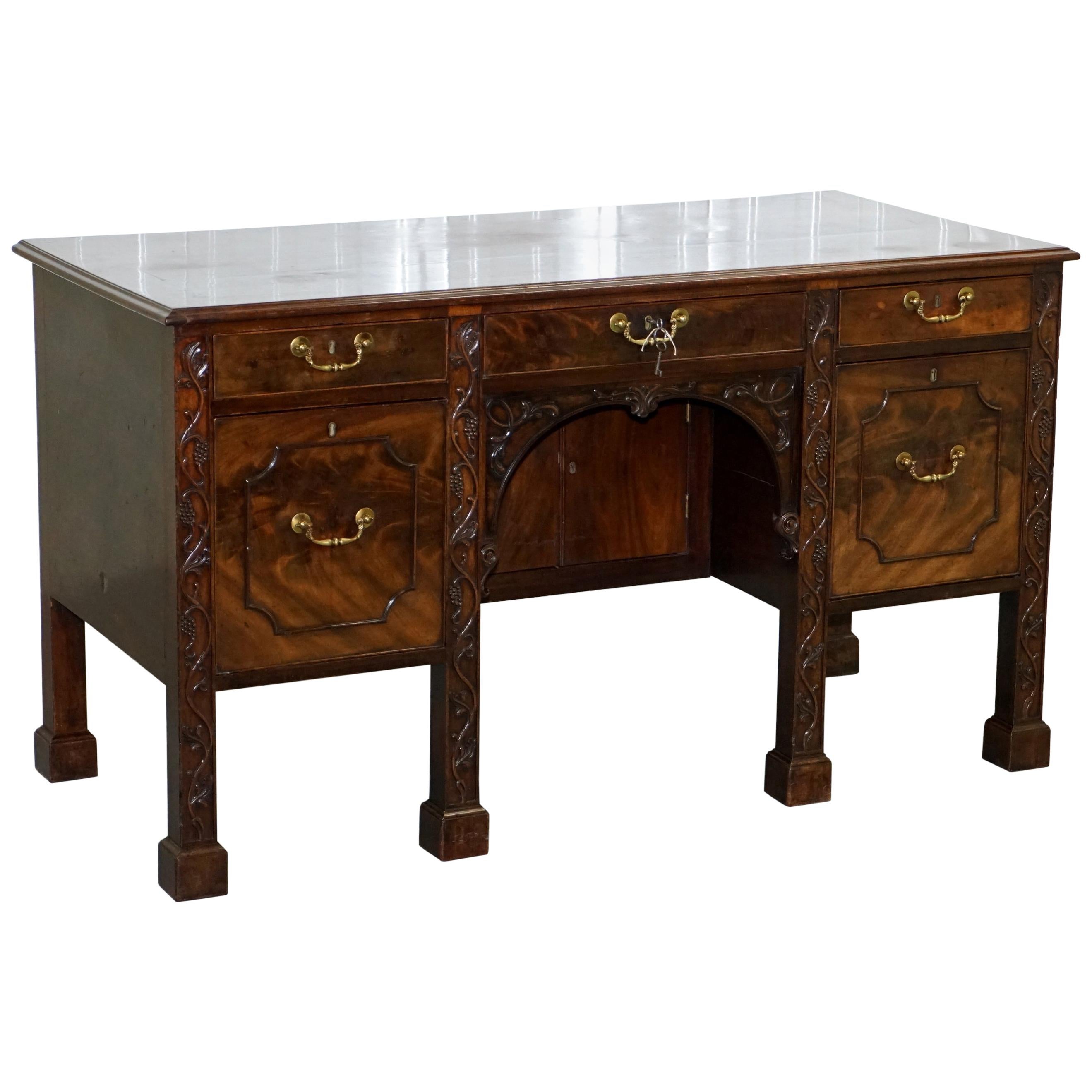 Viscountess Boyd's Ince Castle Rare George III Hardwood Sideboard Chippendale For Sale