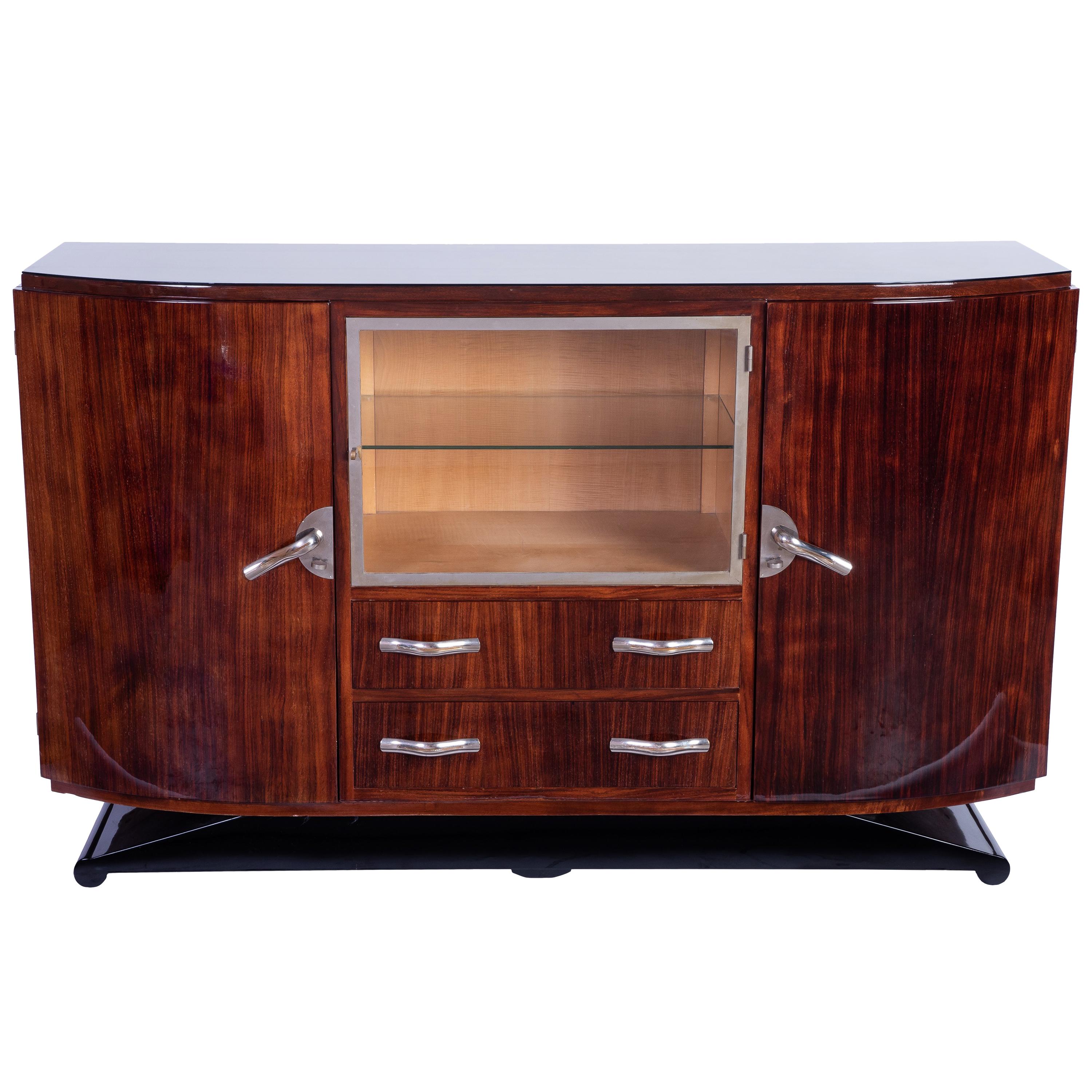 Luxe Art Deco Sideboard Credenza Showcase in Walnut For Sale