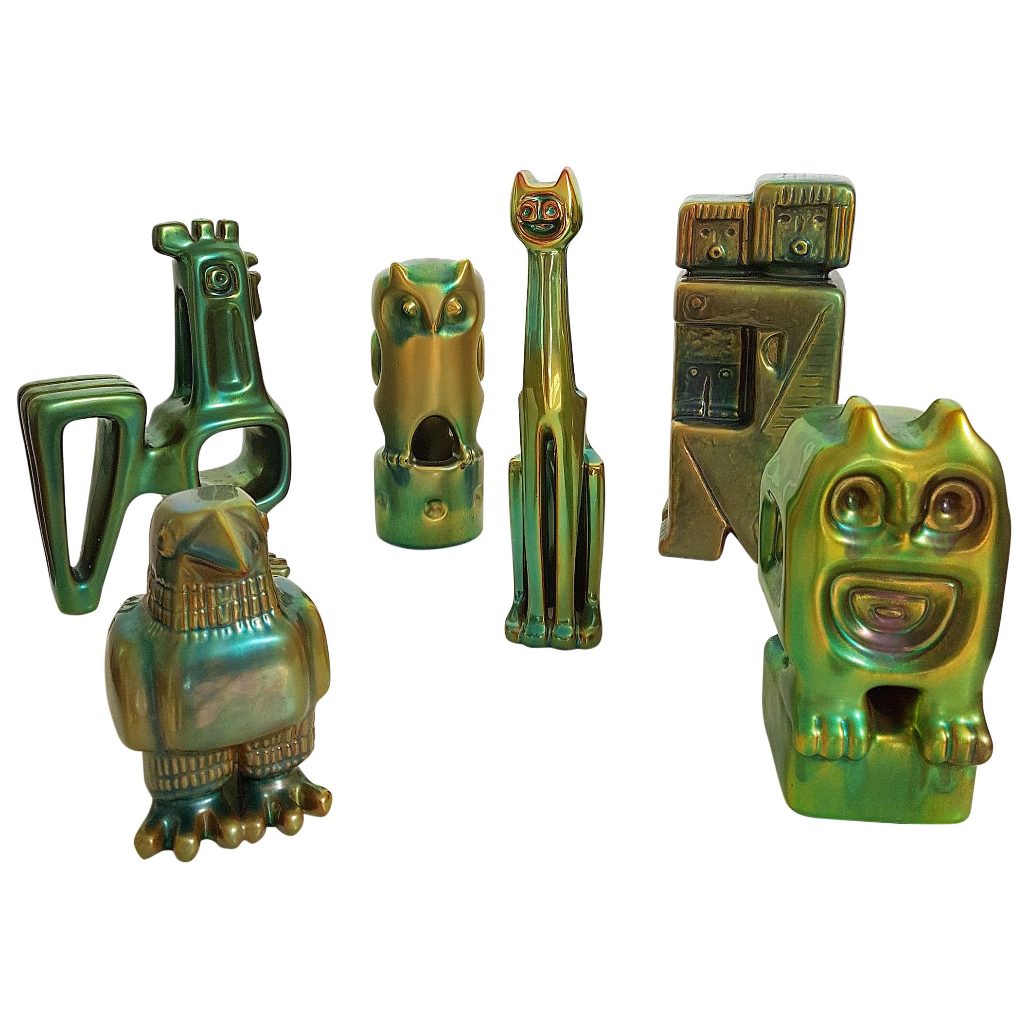 Satz von sechs Deckelfiguren aus grüner Eosin-Keramik des Jahrhunderts von Zsolnay:: mit Stempeln der 1960er Jahre