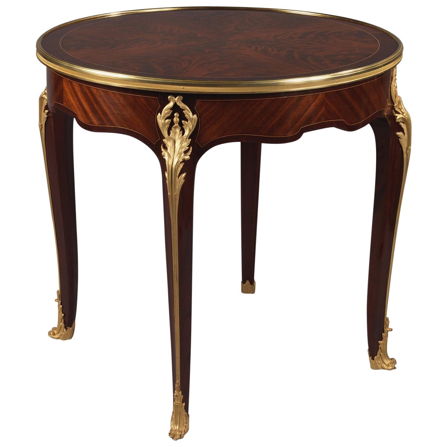 Flame Mahogany Gueridon with a Reversible Baise Lined Top, circa 1890 For Sale