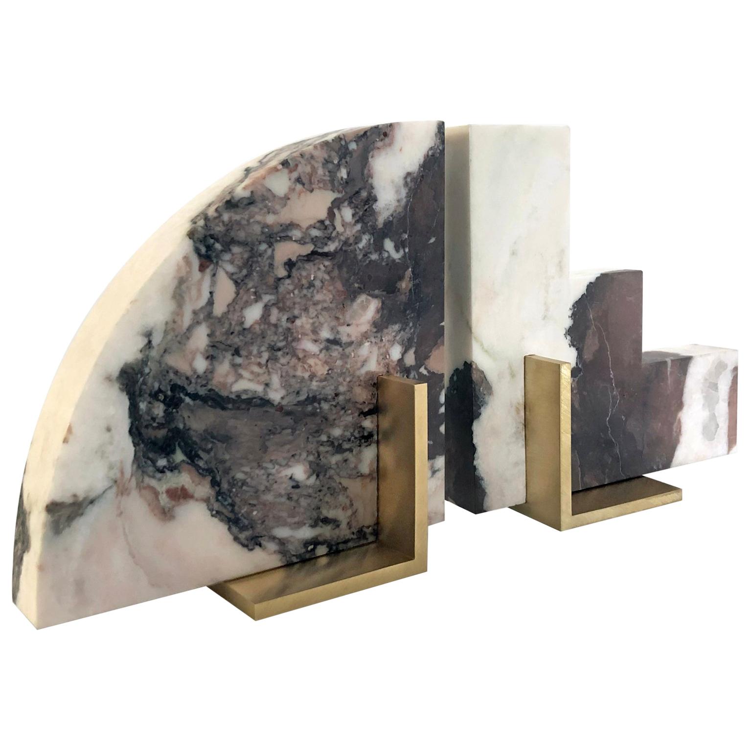 Odd Couple Bookends in Calacatta Viola Marble and Brushed Brass For Sale