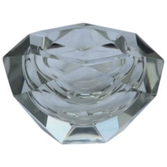 Cenicero en forma de diamante Diseño Italia Brillante Años 60 Cristal Transparente