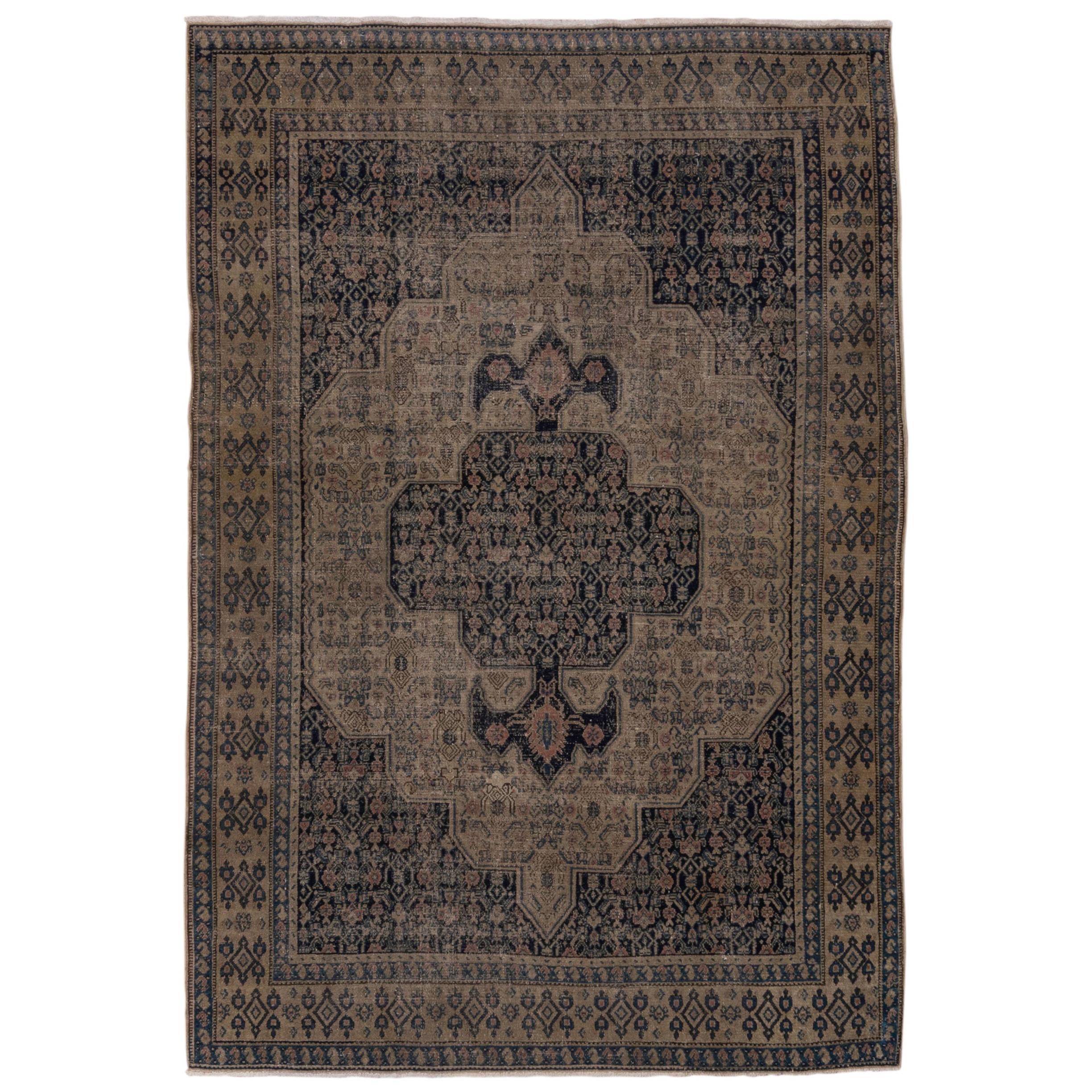 Fine Antique Persian Senneh Rug, circa 1910s