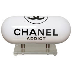 Pill Chanel Addict White Sculpture