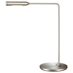 Lumina Flo Schreibtischlampe aus gebürstetem Nickel von Foster+Partners