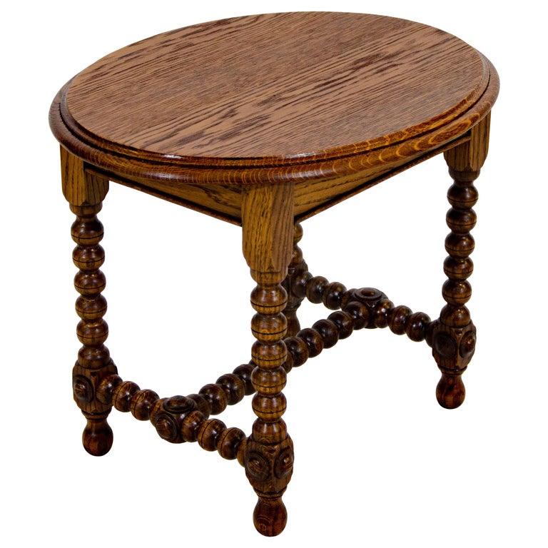 Small Oval Antique Oak Occasional Table Or Plant Stand For At Small Oval Antique Oak Occasional Table Or Plant Stand For