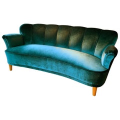 Art Deco Shell Back Curved Sofa D320