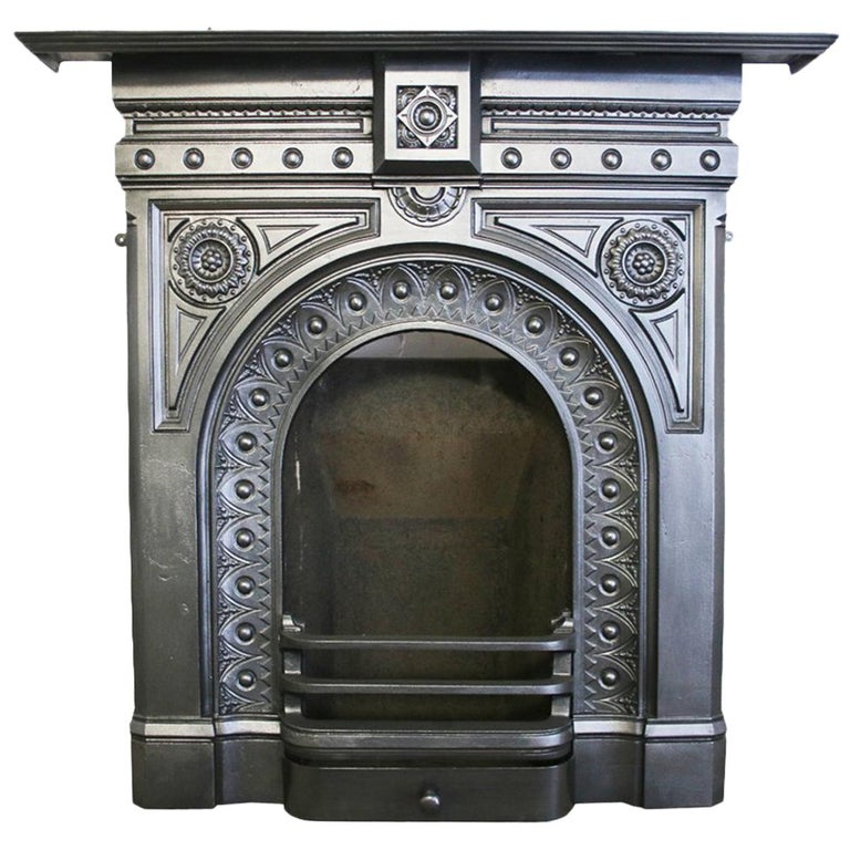 Reclaimed Mid Victorian Cast Iron Bedroom Fireplace Bei 1stdibs