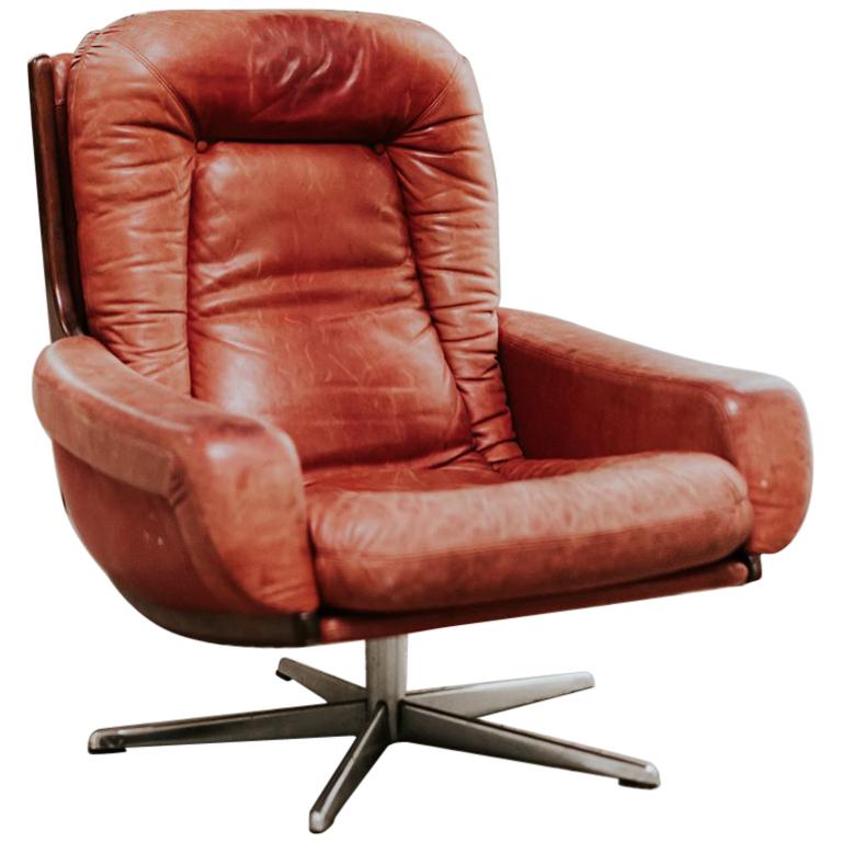 Midcentury Design Red Leather Swivel Armchair