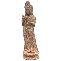 Eisenfigur eines stehenden Guanyin aus der Ming-Dynastie