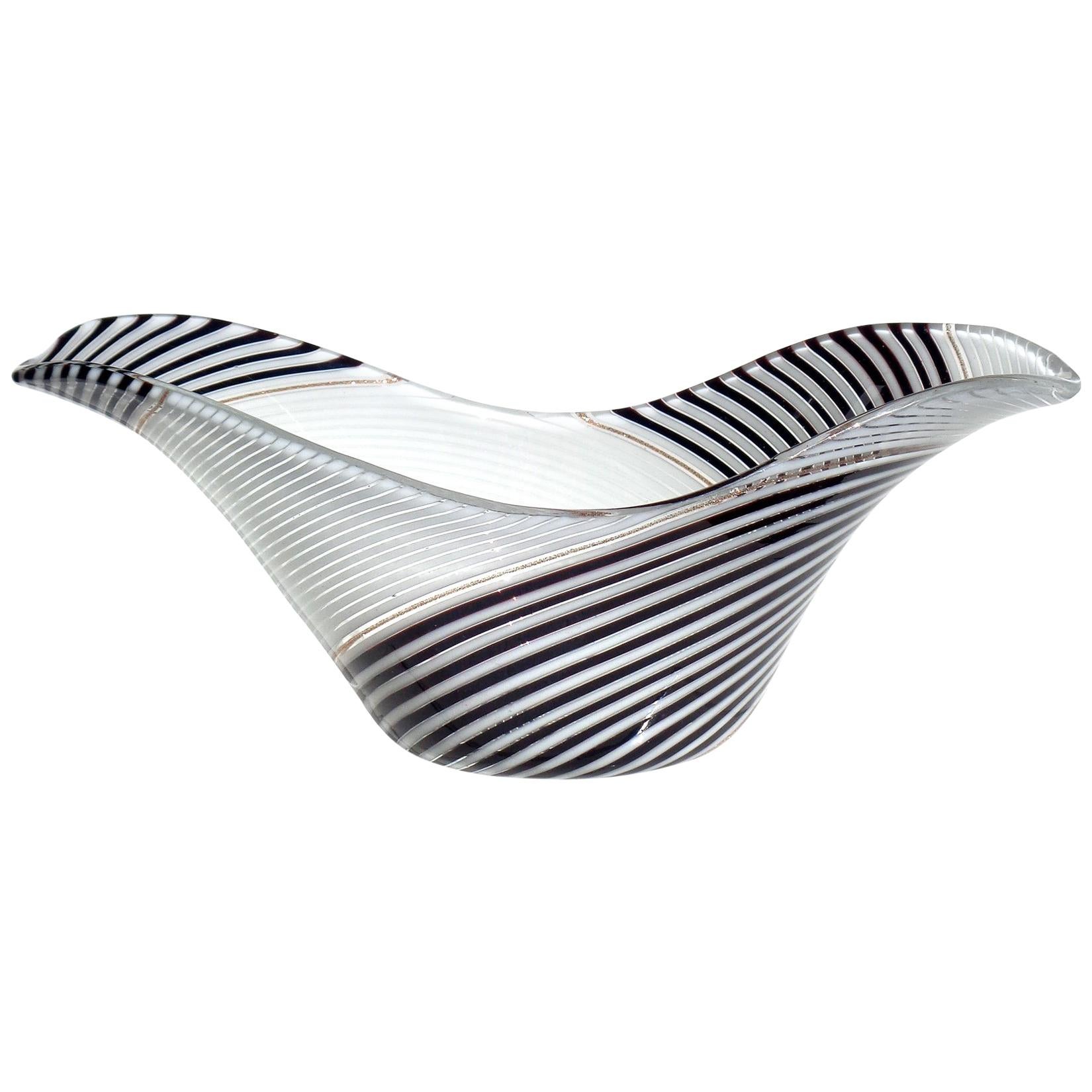 Dino Martens Aureliano Toso Murano Black White Ribbons Italian Art Glass Bowl