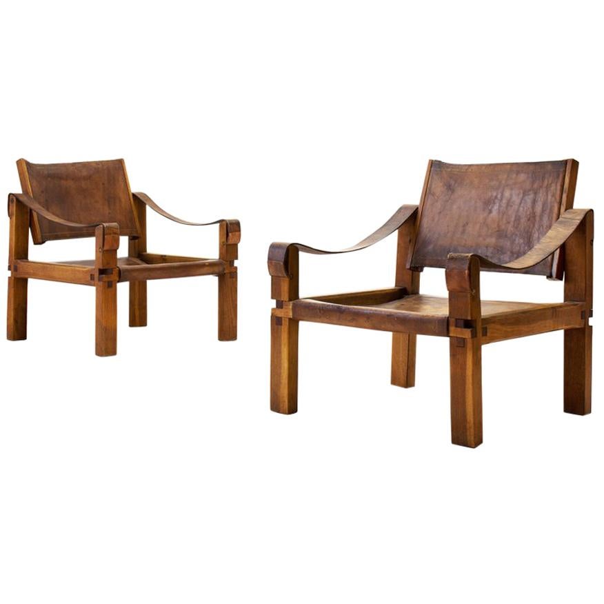 Pair of Pierre Chapo S10 Easy Chairs in Cognac Leather and Oak, France 1960s