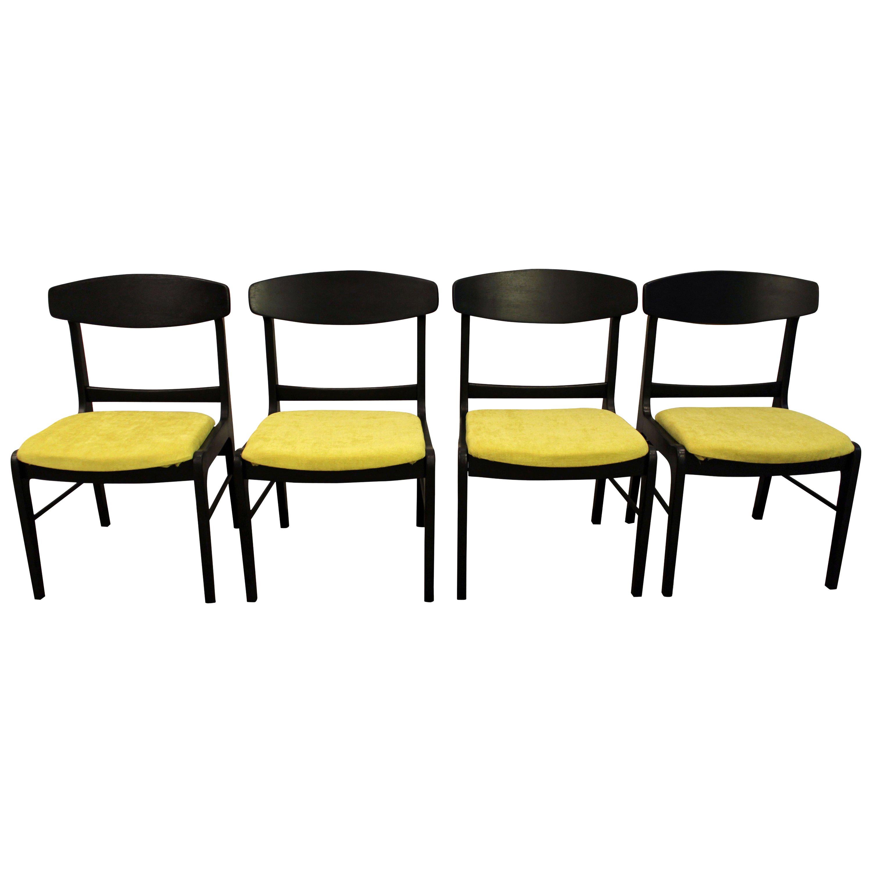 Set of Four Mid-Century Modern Ebonized 'Citron' Curved Back Dining Chairs