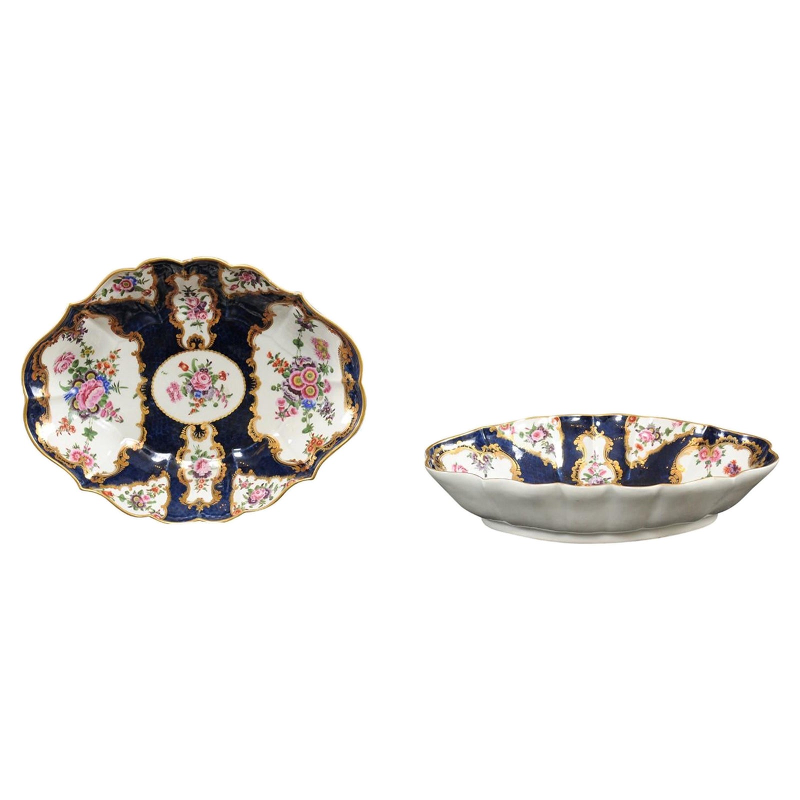 Paire de plats de service en porcelaine de Worcester du 18ème siècle, Dr. Mur