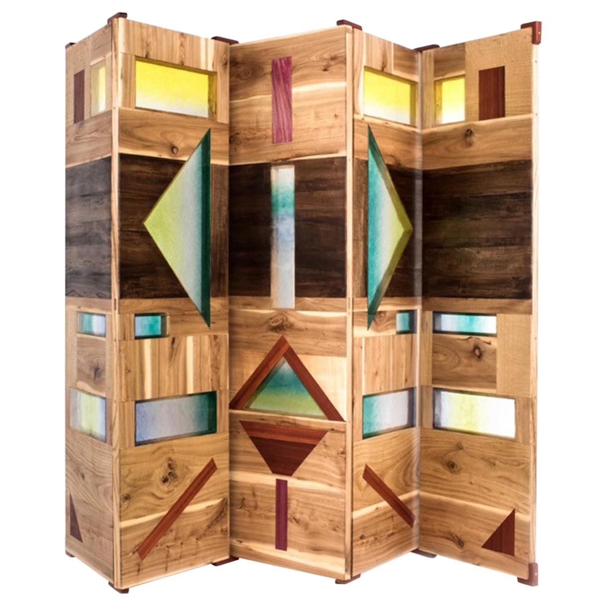 „Light Tropics“ Raumteiler aus Holz mit mattiertem Muranoglas von Hillsideout im Angebot