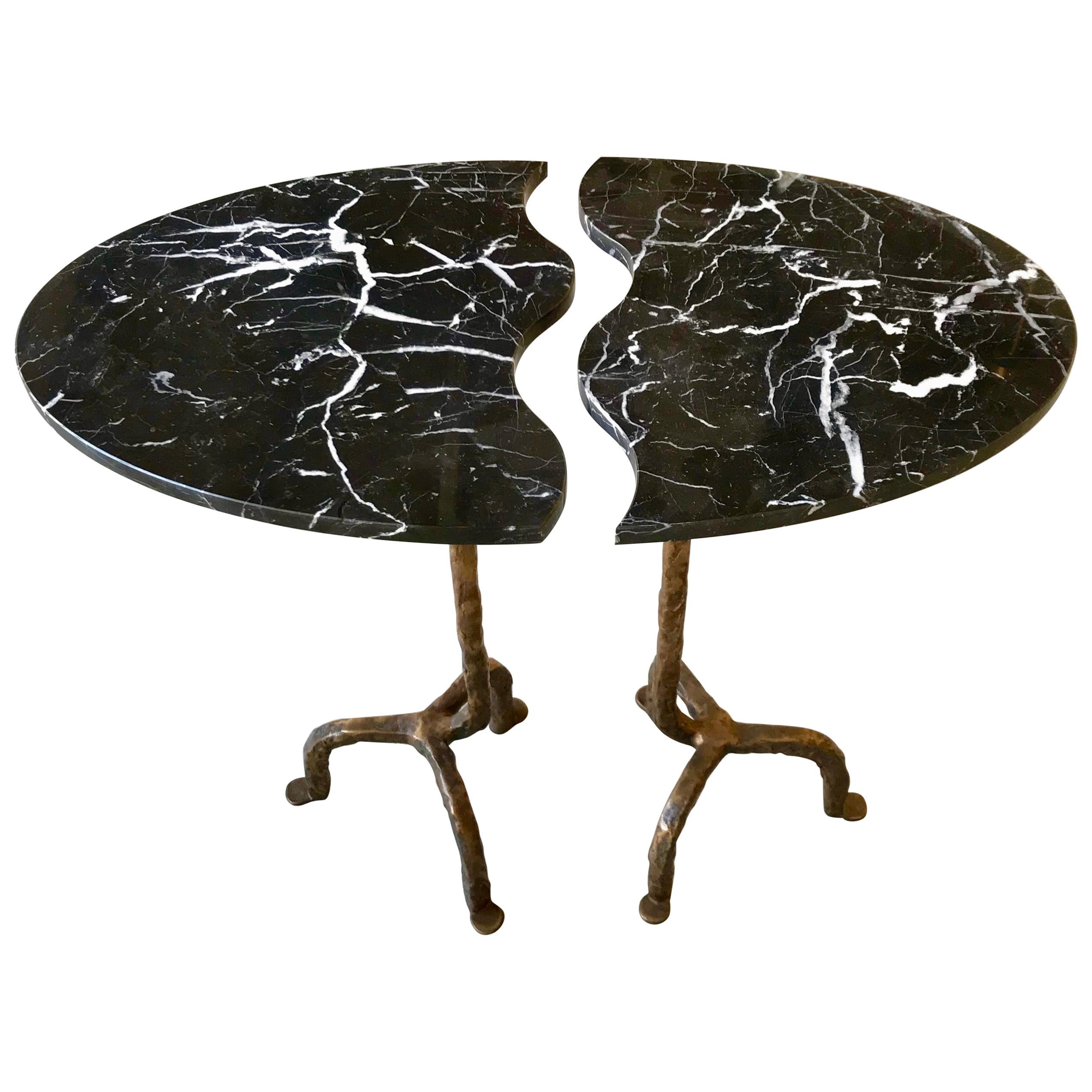 Set of Coffee Tables "SWAN" For Sale