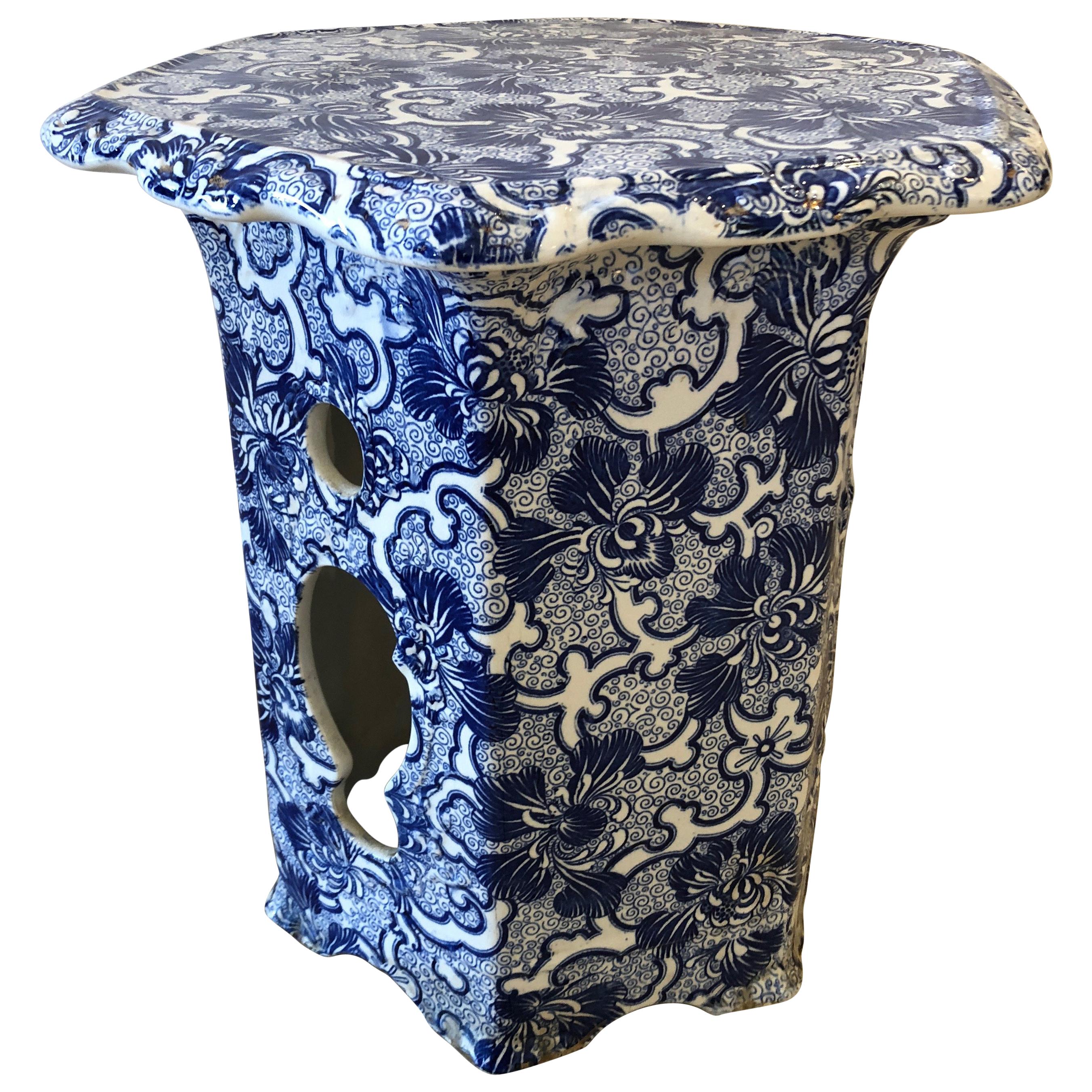Superb Blue and White English 19th Century Garden Seat End Table Side Table For Sale